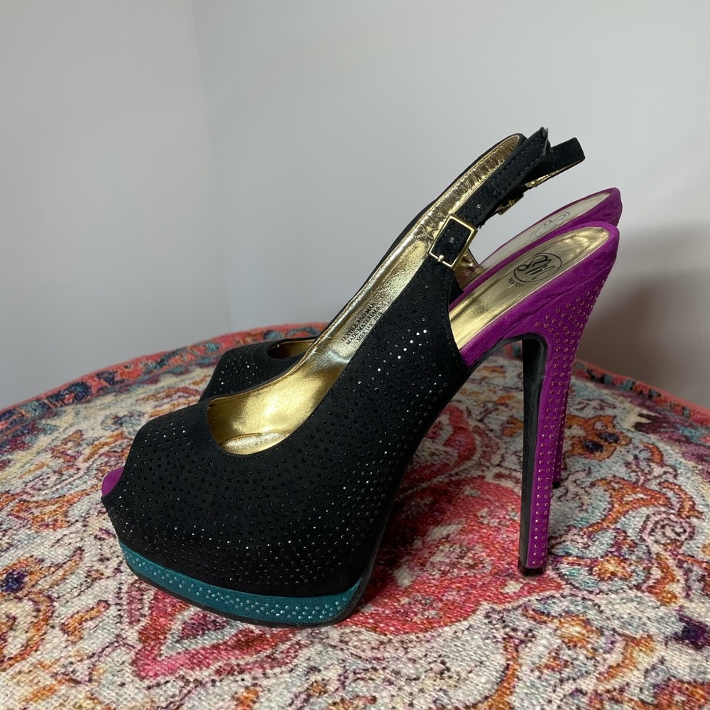 Groovy Platform Tri-Color Pumps with Rhinestones